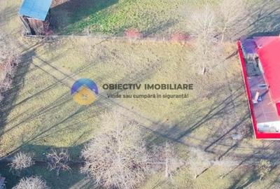 TEREN  intravilan comuna  TARCAU - STRAJA - 4