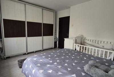 Apartament cu 2 camere decomandat, mobilat în Sud - 1