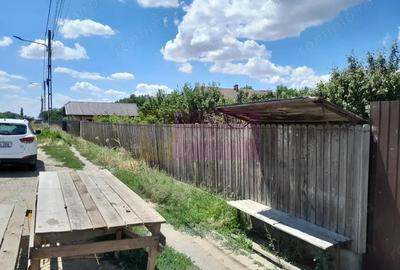Movilita - vanzare casa 5 cam plus livada pe rod si teren 1800 mp