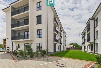 Apartament cu 3 camere semidecomandat în Grădiște