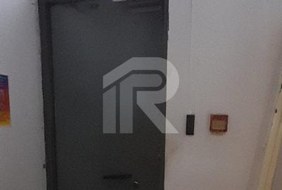 Vand Spatiu pe bd. Unirii stradal, spatiu pretabil club, bar sau clinica - 19