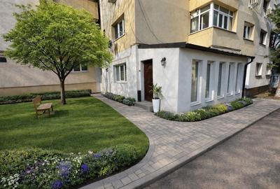 Apartament cu 3 camere semidecomandat în Central - 8