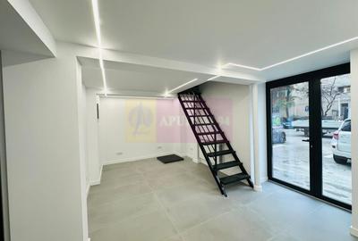 Spațiu comercial, de 110 mp, în Decebal - 7