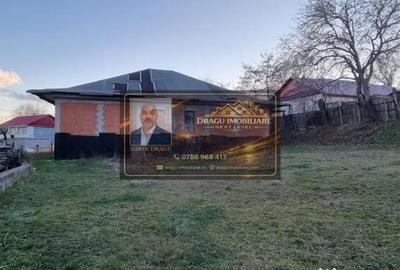 Casă cu 4 camere cu Teren 1168 Mp în Păunești - 6