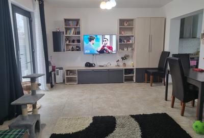 Casă cu 4 camere cu Teren 300 Mp în Central