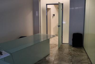 Casă cu 6 camere cu Canalizare în Universitate - 54