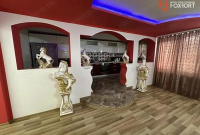 Casa individuala cu 12 camere, 400 mp utili - Bucovat - 1