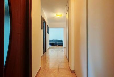 Bd. Unirii - vedere Bulevard - Piata Constituției, Apartament spatios la cheie - 7