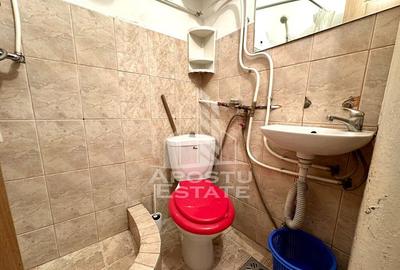 Garsonieră nedecomandată, mobilată în Girocului - 3