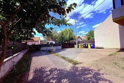 Apartament cu 3 camere semidecomandat, mobilat în Alfa - 11