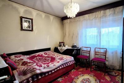 Casa de Cultura -  2 camere decomandate , etaj 1 - 3