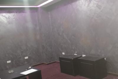 Spațiu comercial, de 100 mp, în Poarta 6 - 3