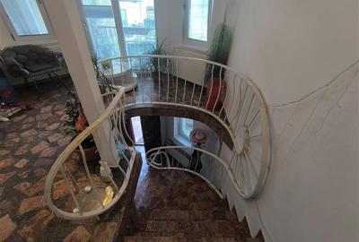 Casă individuală cu 12 camere cu Canalizare în Ultracentral - 16