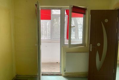 Apartament cu 3 camere semidecomandat în Central - 5