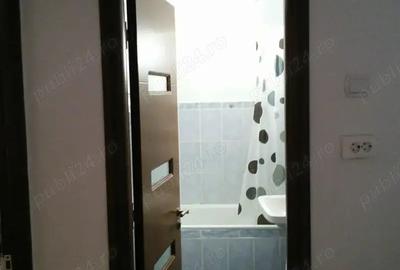 Inchiriez apartament.2 camere,decomandat - 2