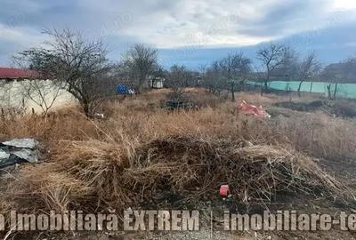 Casa la ro?u cu etaj are 7 camere ?i 500mp teren - 12