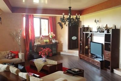 Casă individuală cu 8 camere cu Canalizare în Central - 4