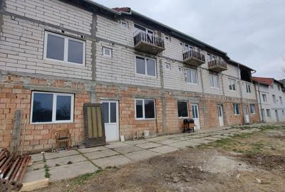COMISION 0% Casa cu 20 camere, intabulata, utilitati+3.125mp teren in Slimnic - 3