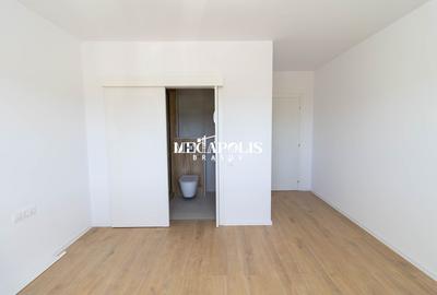 Apartament cu 3 camere decomandat în Tractorul - 13