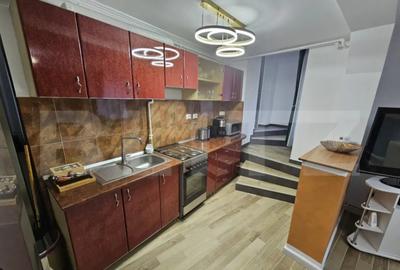 Apartament cu 3 camere semidecomandat în Central - 9