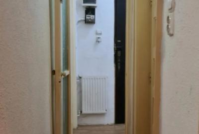 Casă cu 5 camere cu Teren 159 Mp în Tineretului - 1