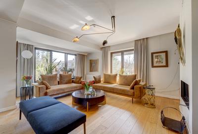 Duplex cu 7 camere cu Canalizare în Voluntari - 1