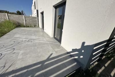 Duplex despartit prin spatiu tehnic - 25