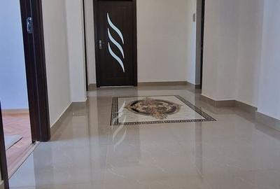 Gara-Abator, apartament cu 3 camere decomandate. - 2