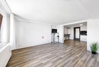 Casă cu 7 camere cu Teren 426 Mp în Râșnov