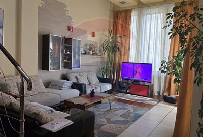 Casă cu 7 camere cu Teren 1371 Mp în Nord-Est - 15