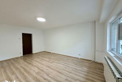 Apartament cu 3 camere decomandat în Centrul Civic - 12