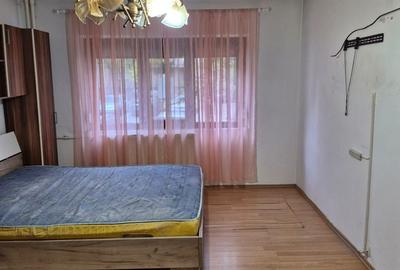 Apartament cu 2 camere decomandat în Decebal - 4