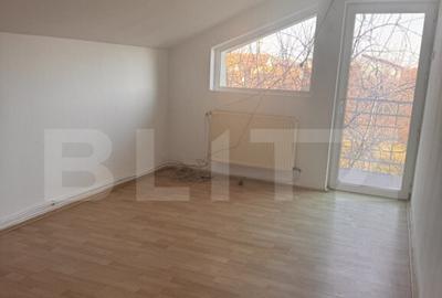 Casă cu 7 camere cu Teren 624 Mp în Fratelia - 10