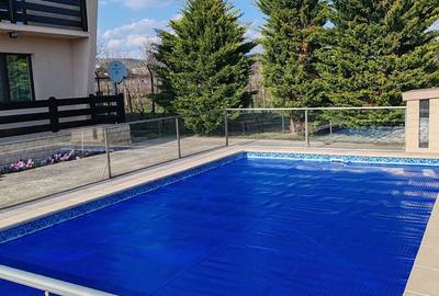 Casă cu 3 camere cu Teren 3280 Mp în Central - 3