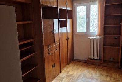 Apartament cu 4 camere semidecomandat în Titan - 3