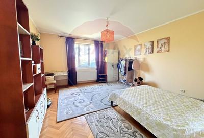 Casă individuală cu 4 camere cu Teren 1110 Mp în Bd. Coșbuc - 19