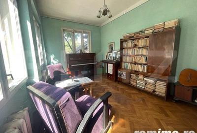 Casă cu 4 camere cu Teren 800 Mp în Central - 11