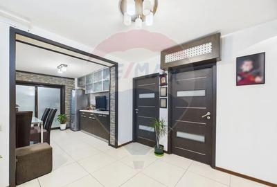 Apartament cu 4 camere semidecomandat, mobilat în Dristor - 2