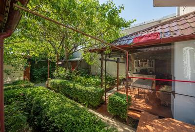 Rahova, str. Muntii Carpati, P+1+M, 5 camere, teren 280 mp, comision 0% - 4