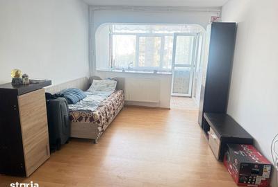 Apartament cu 2 camere semidecomandat în Micro 9