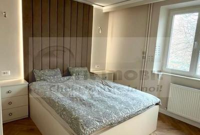 Apartament cu 3 camere semidecomandat, mobilat în Copou - 1