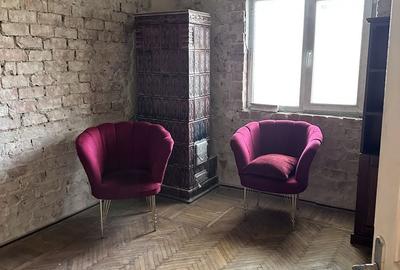 Casă cu 4 camere cu Teren 1200 Mp în Ciolpani - 1