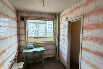 Apartament cu 3 camere semidecomandat în Giulești - 2