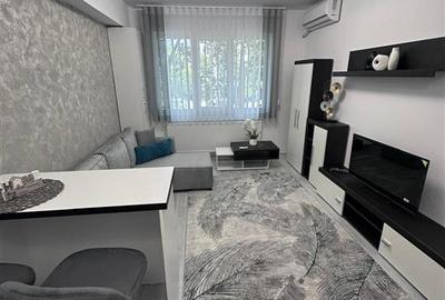 Garsonieră decomandată în Podu Roș