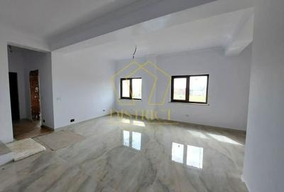 Casă individuală cu 5 camere în Giarmata