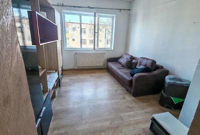 Garsonieră decomandată în Central - 4
