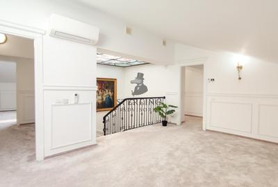 Vila restaurata in cel mai mic detaliu - zona centrala - 44