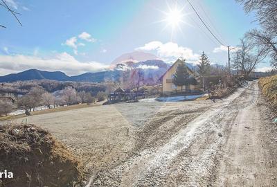 Teren de 2495 mp, în Bran