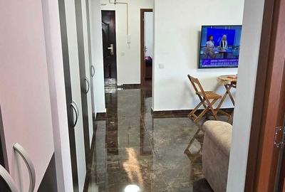 Apartament cu 3 camere semidecomandat în Central - 4