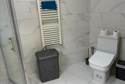 Garsonieră decomandată în Gorjului